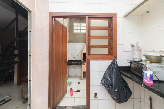 Cozinha de casa de condomínio para alugar com 2 quartos, 74m² em Coronel Aparicio Borges, Porto Alegre