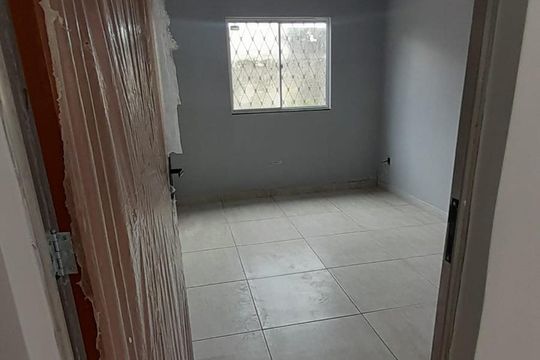 Quarto de casa à venda com 3 quartos, 99m² em Conjunto Cristina (Sao Benedito), Belo Horizonte