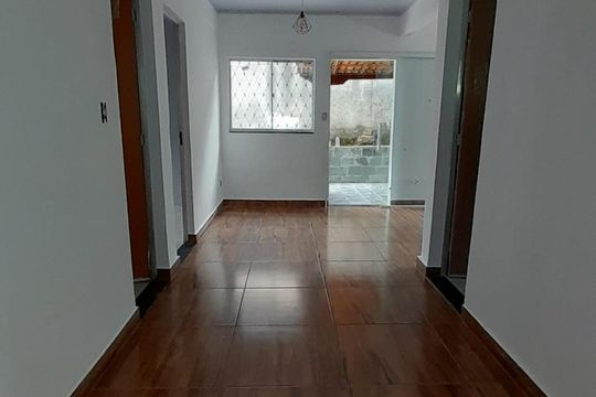 Sala de casa à venda com 3 quartos, 99m² em Conjunto Cristina (Sao Benedito), Belo Horizonte