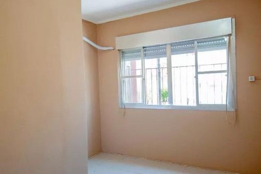 Quarto 1 de apartamento para alugar com 2 quartos, 43m² em Petrópolis, Porto Alegre
