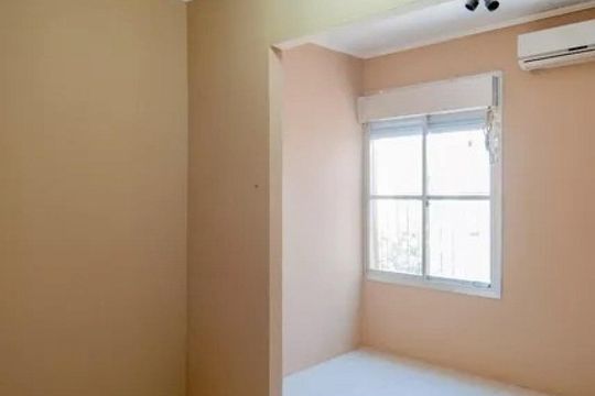 Quarto 2 de apartamento para alugar com 2 quartos, 43m² em Petrópolis, Porto Alegre