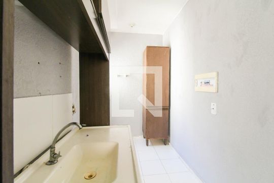 Cozinha de apartamento à venda com 2 quartos, 41m² em Olaria, Canoas