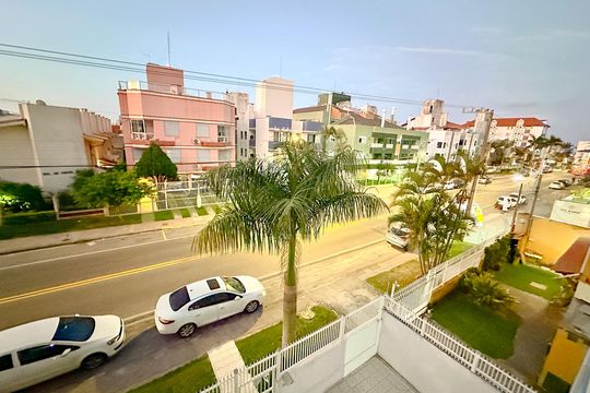 Vista da Sala de apartamento para alugar com 2 quartos, 100m² em Ingleses Centro, Florianópolis