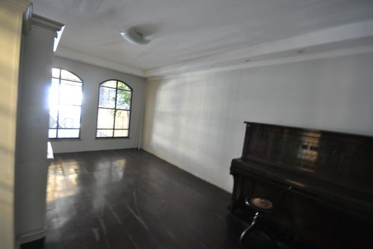 Sala de casa à venda com 3 quartos, 126m² em Parque Casa de Pedra, São Paulo