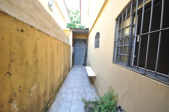Quintal de casa à venda com 3 quartos, 126m² em Parque Casa de Pedra, São Paulo