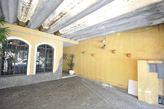 Garagem de casa à venda com 3 quartos, 126m² em Parque Casa de Pedra, São Paulo