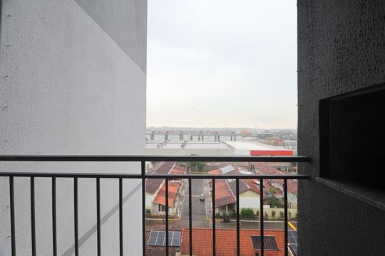 Sacada de apartamento à venda com 3 quartos, 60m² em Igara, Canoas
