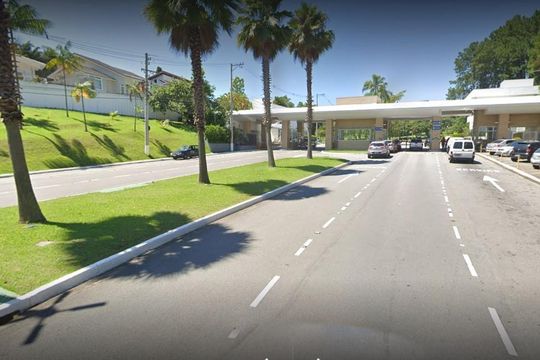 Casa à venda com 4 quartos, 307m² em Residencial Tres (Alphaville), Santana de Parnaíba