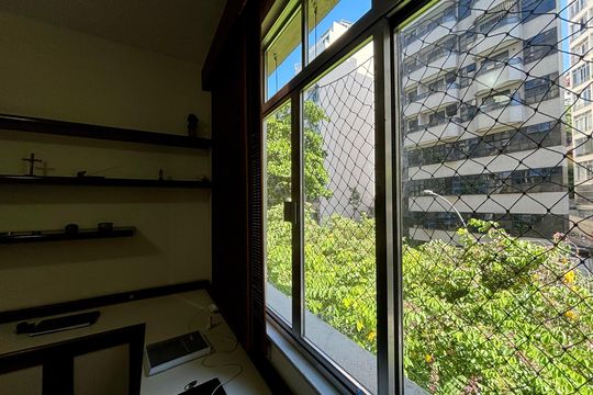Quarto 1 - vista  de apartamento à venda com 3 quartos, 163m² em Copacabana, Rio de Janeiro