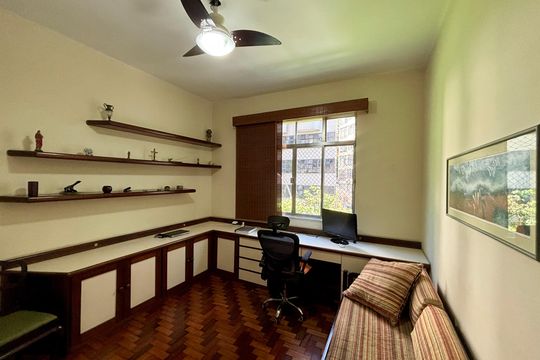 Quarto 1 de apartamento à venda com 3 quartos, 163m² em Copacabana, Rio de Janeiro