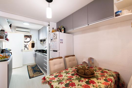 Casa de Condomínio à venda com 2 quartos, 70m² em Fátima, Canoas