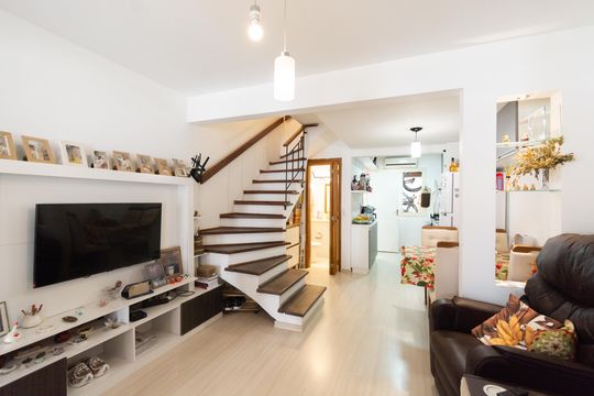 Casa de Condomínio à venda com 2 quartos, 70m² em Fátima, Canoas
