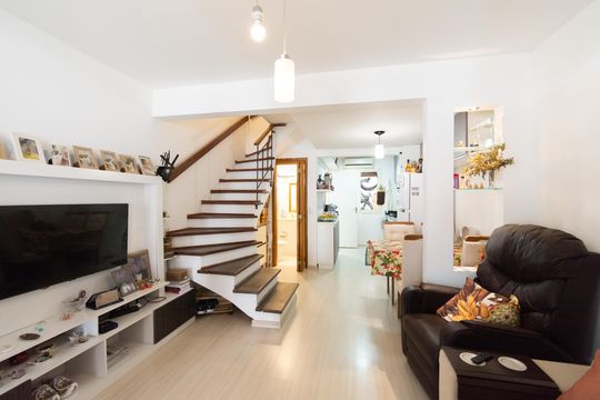 Casa de Condomínio à venda com 2 quartos, 70m² em Fátima, Canoas