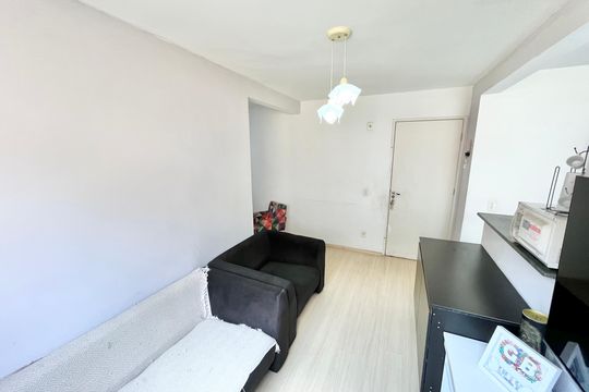 Sala de apartamento para alugar com 2 quartos, 45m² em Jaraguá, São Paulo