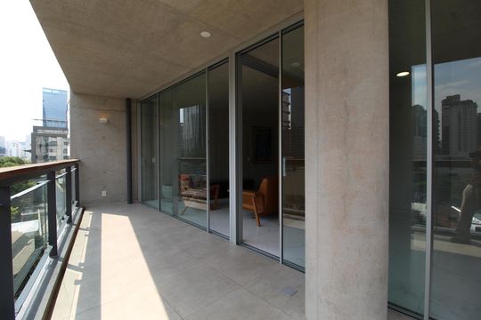 Varanda de apartamento para alugar com 1 quarto, 63m² em Vila Nova Conceição, São Paulo