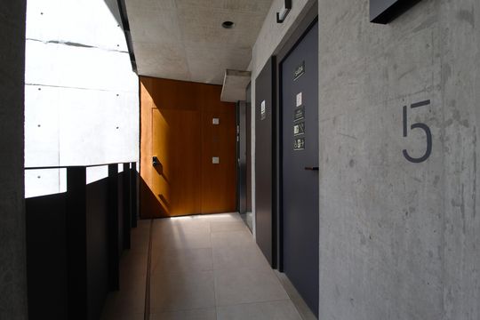 Hall de Entrada de apartamento para alugar com 1 quarto, 63m² em Vila Nova Conceição, São Paulo
