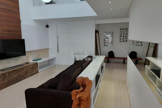 Casa à venda com 5 quartos, 363m² em Vila Albertina, São Paulo