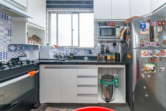 Cozinha de apartamento à venda com 3 quartos, 110m² em Gutierrez, Belo Horizonte