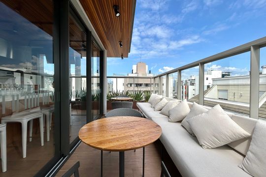 Área comum de apartamento para alugar com 2 quartos, 85m² em Centro, Florianópolis