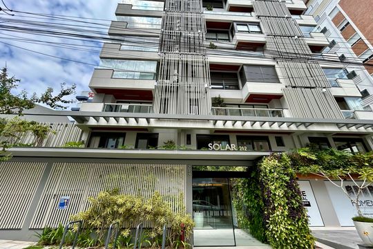 Fachada de apartamento para alugar com 2 quartos, 85m² em Centro, Florianópolis