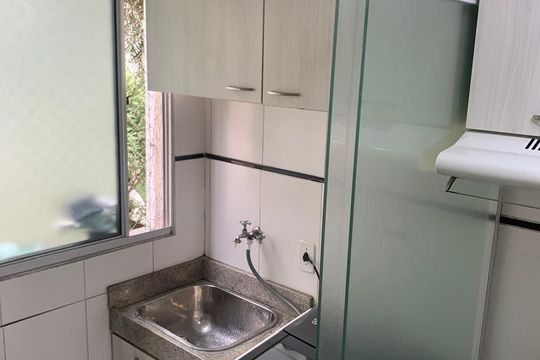 Área de serviço de apartamento à venda com 2 quartos, 44m² em Jardim Santa Teresinha, São Paulo