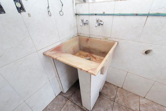 Edícula - Área de Serviço de casa à venda com 5 quartos, 672m² em Cidade Líder, São Paulo
