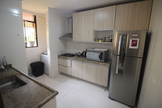 Cozinha de apartamento à venda com 2 quartos, 53m² em Eldorado, Contagem
