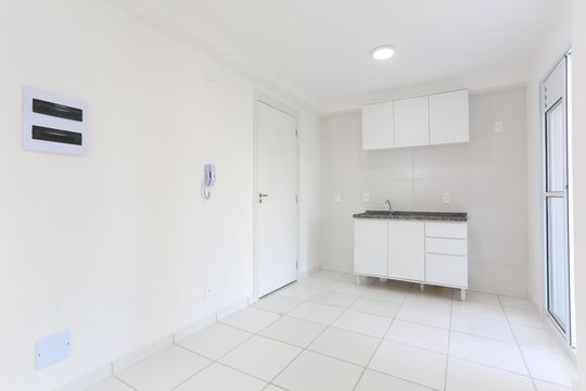 Sala / Cozinha  de apartamento para alugar com 2 quartos, 35m² em Itaquera, São Paulo
