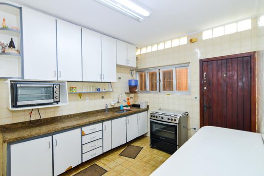Cozinha de casa à venda com 2 quartos, 190m² em Vila Rosalia, Guarulhos