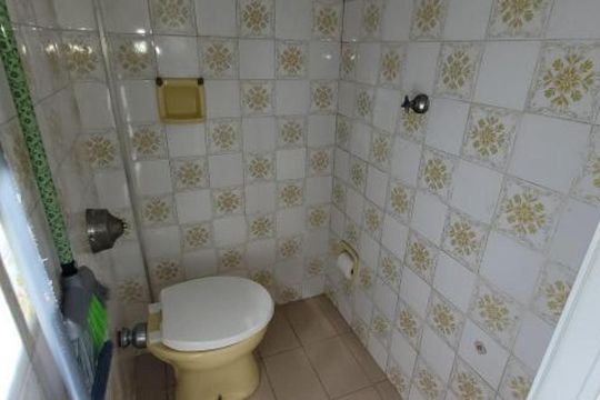 Banheiro de apartamento à venda com 3 quartos, 77m² em Vila Lageado, São Paulo