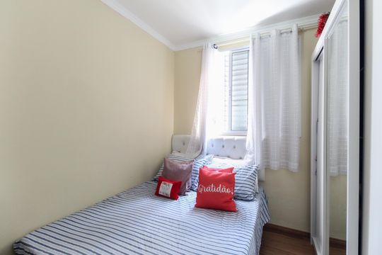 Quarto 1 de apartamento à venda com 2 quartos, 47m² em Vila Princesa Isabel, São Paulo