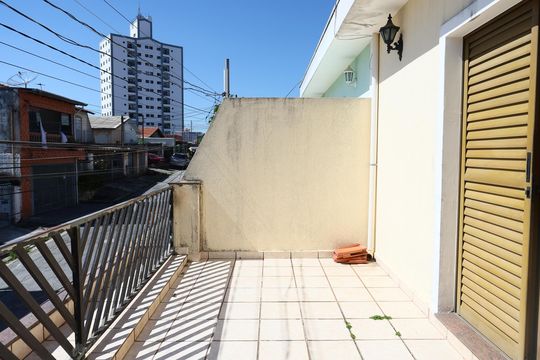 varanda de casa à venda com 3 quartos, 151m² em Jardim Monte Alegre, Taboão da Serra