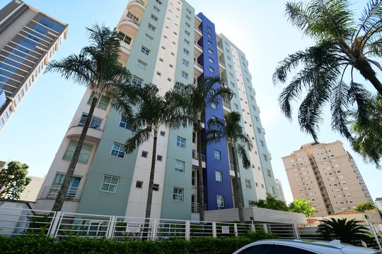 Fachada de apartamento para alugar com 1 quarto, 62m² em Cambuí, Campinas