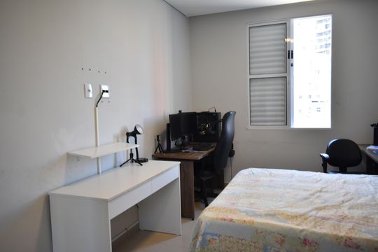Quarto de apartamento à venda com 2 quartos, 104m² em Mirandópolis, São Paulo