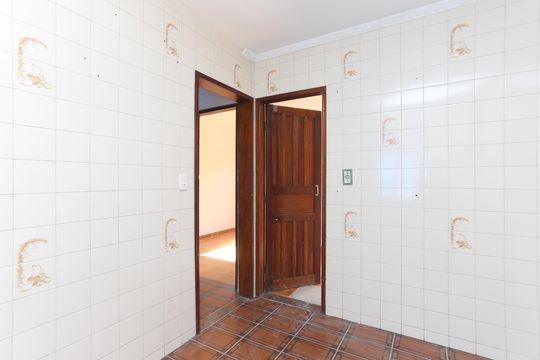 Cozinha de apartamento para alugar com 2 quartos, 48m² em Cidade Tiradentes, São Paulo