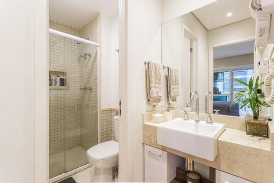 Banheiro de apartamento para alugar com 1 quarto, 43m² em Vila Olímpia, São Paulo