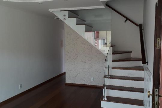 Casa para alugar com 3 quartos, 180m² em Rudge Ramos, São Bernardo do Campo