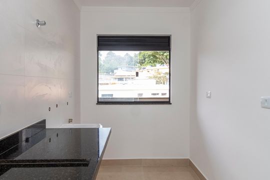 Cozinha de apartamento para alugar com 1 quarto, 32m² em Jardim Jacana, São Paulo