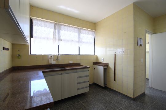 Cozinha de apartamento à venda com 3 quartos, 120m² em Indianópolis, São Paulo