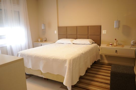 Suíte master de apartamento à venda com 4 quartos, 242m² em Chácara Santo Antônio (zona Leste), São Paulo