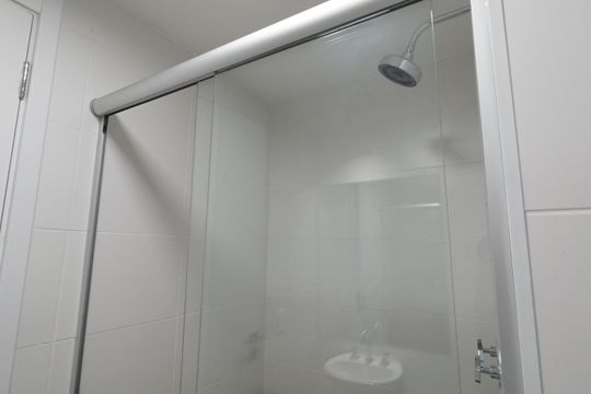Banheiro de kitnet/studio para alugar com 1 quarto, 24m² em Vila Mariana, São Paulo