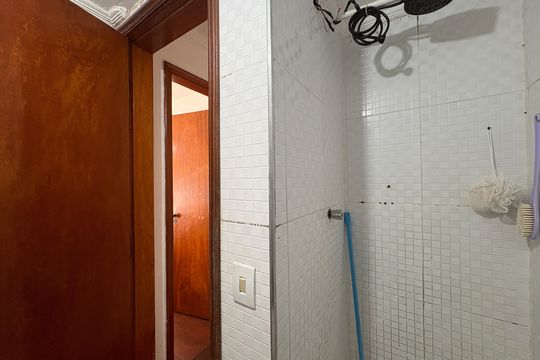 Banheiro de apartamento à venda com 2 quartos, 56m² em Vila Pirituba, São Paulo