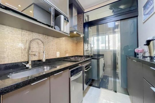 Apartamento à venda com 2 quartos, 58m² em City Bussocaba, Osasco