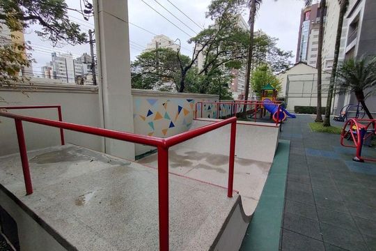 Apartamento à venda com 2 quartos, 137m² em Moema, São Paulo