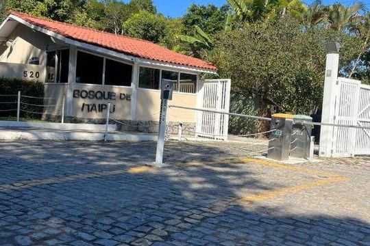 Casa à venda com 4 quartos, 198m² em Várzea das Moças, Niterói