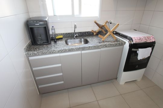 Cozinha de apartamento para alugar com 2 quartos, 70m² em Jardim Vale do Sol, São José dos Campos