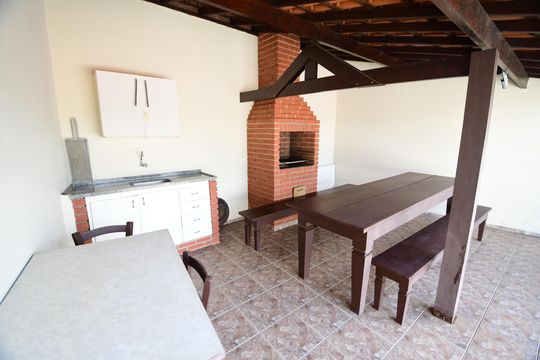Churrasqueira de casa para alugar com 3 quartos, 326m² em Conjunto Habitacional Vila Santana (sousas), Campinas
