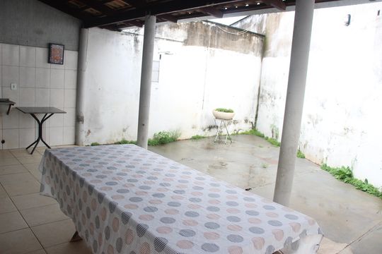 Varanda de casa à venda com 4 quartos, 240m² em Vila Alto da Gloria, Goiânia