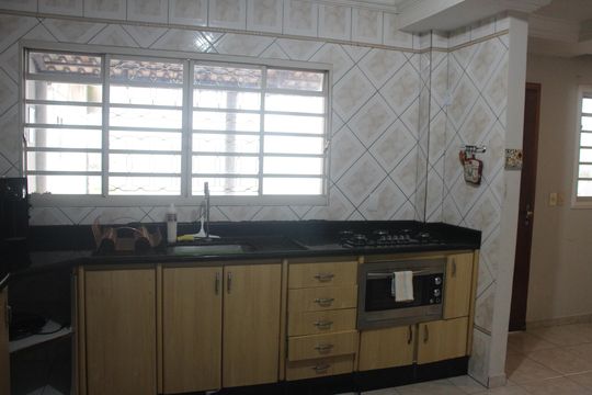 Cozinha de casa à venda com 4 quartos, 240m² em Vila Alto da Gloria, Goiânia