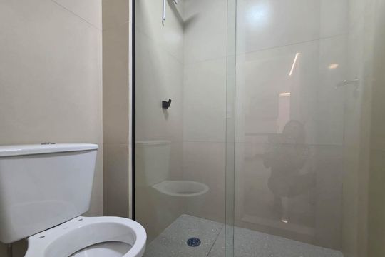 Banheiro de apartamento para alugar com 2 quartos, 46m² em Cidade Jardim, São Paulo